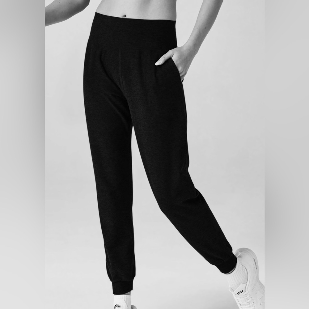 Beyond Yoga Black Jogger Leggings